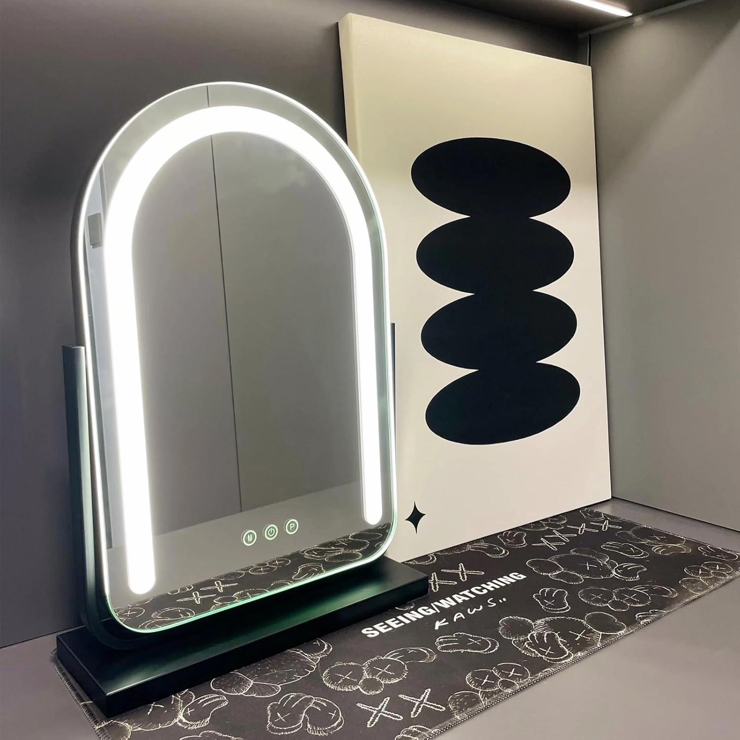 Arched Makeup Mirror with Lights，Dressing Table Makeup Mirror, Vanity Mirror with Lights, Smart Touch Control Dimmable 3 Modes Light 360°Rotation Tabletop Makeup Mirror(Black,30x50cm)