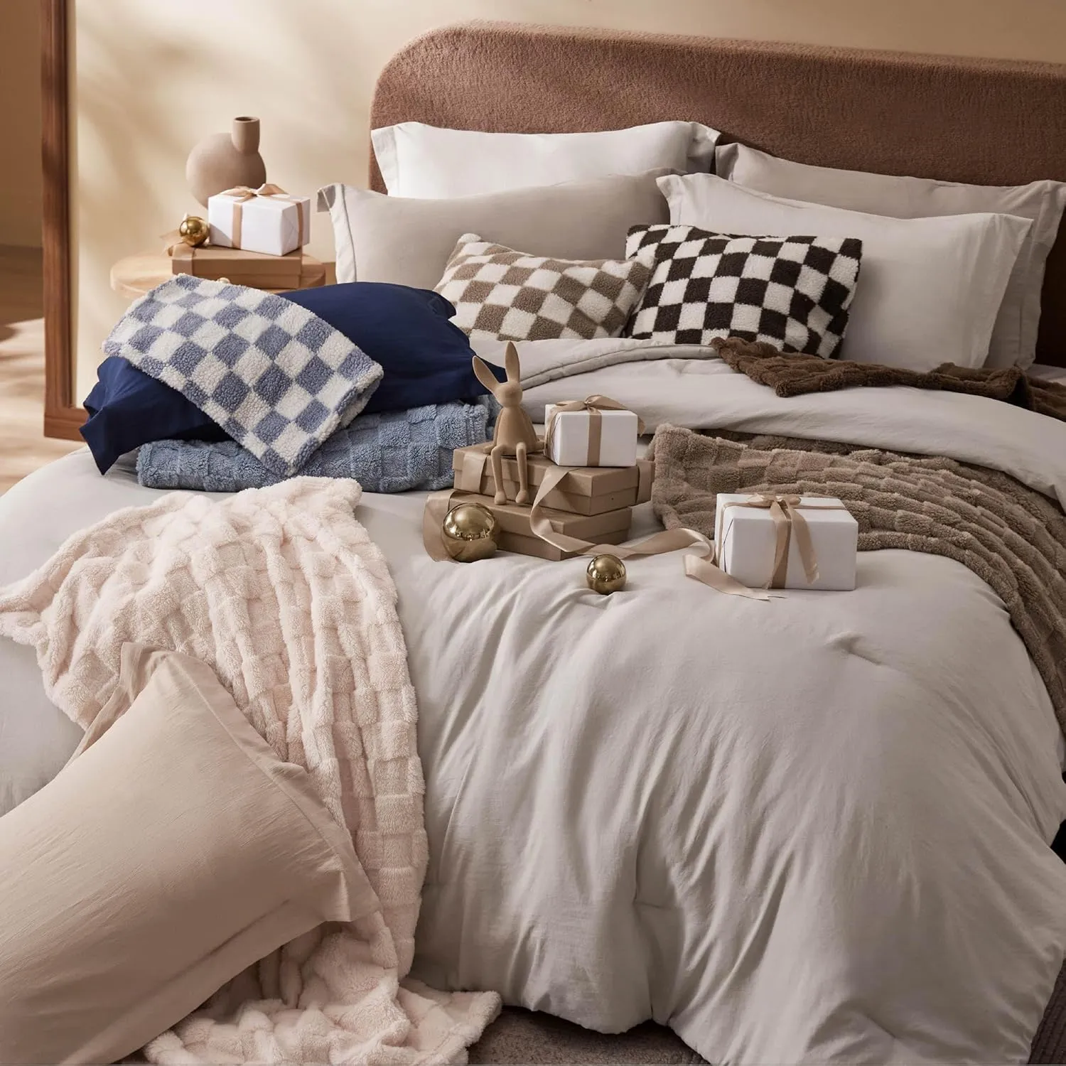 Bedsure Queen Comforter Set 5 Pieces - Bed in a Bag with Checkered Throw Blanket and Decorative Pillow, Lightweight Bedding Comforter Sets, All Season Boho Bedding, Linen Beige