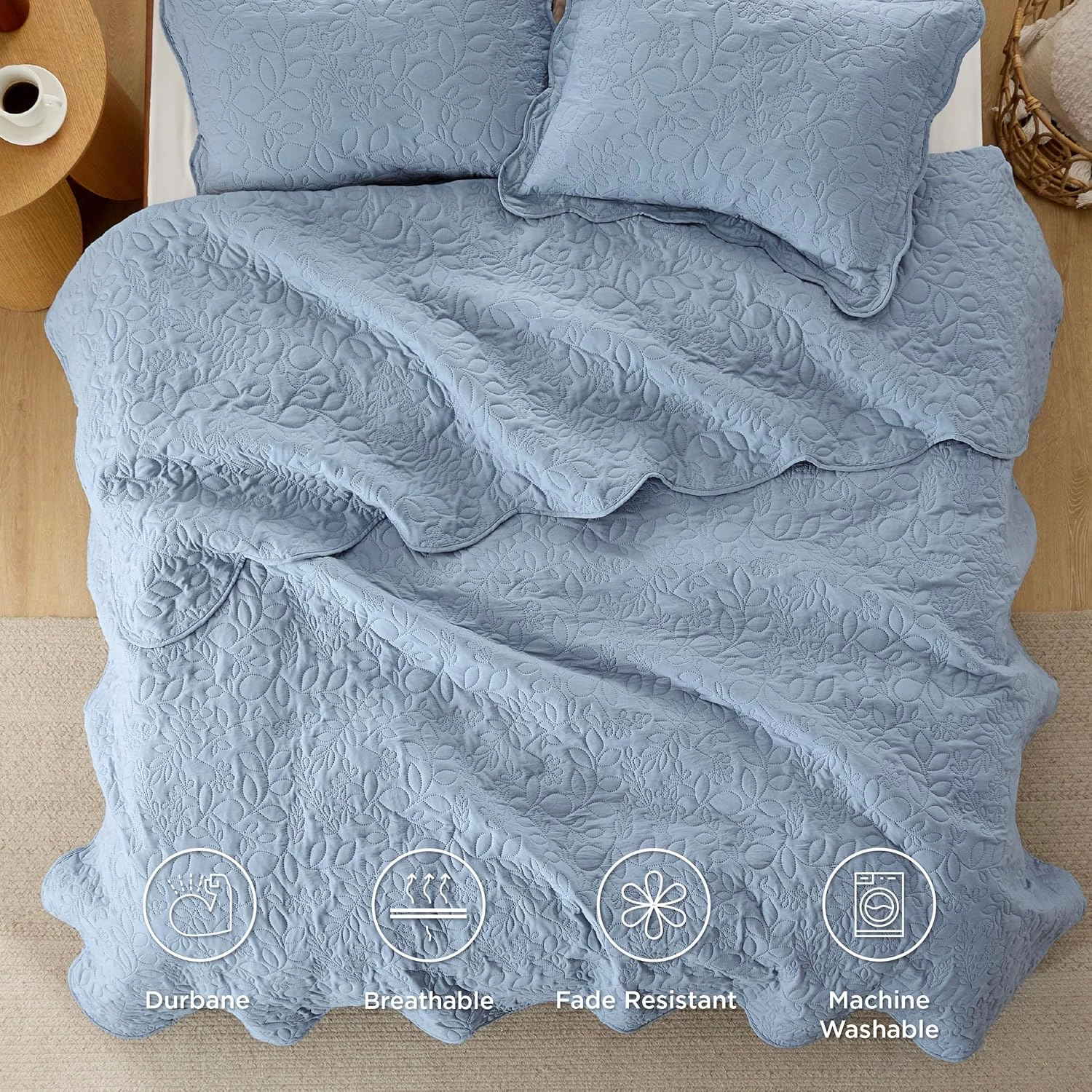Bedsure Quilts Queen Size - Ultra Soft Pre-Washed Bedspread - Lightweight Mountain Spring Comforter with 2 Pillow Shams - Summer Bedding Set with Leaf Design 90x96 Inch