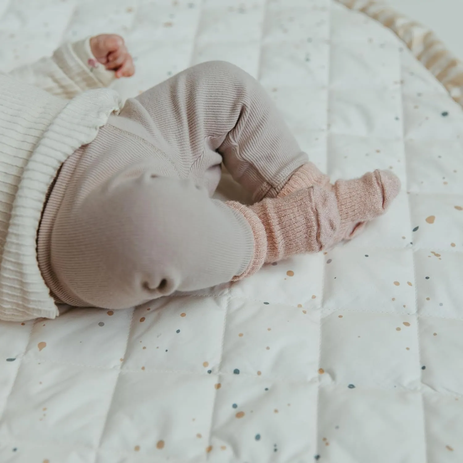 Blooom 2-in-1 Quilted Baby Play Mat & Storage Bag | Portable, Soft, and Convenient | Perfect for Travel & On-The-Go | Portable Play Mat for Baby & Toddler | Oekotex Cotton (Confetti, 47 Inches)