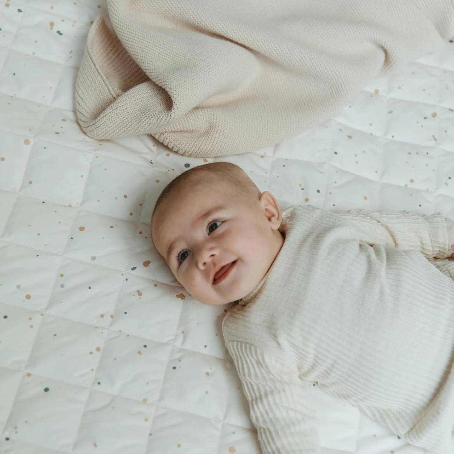 Blooom 2-in-1 Quilted Baby Play Mat & Storage Bag | Portable, Soft, and Convenient | Perfect for Travel & On-The-Go | Portable Play Mat for Baby & Toddler | Oekotex Cotton (Confetti, 47 Inches)