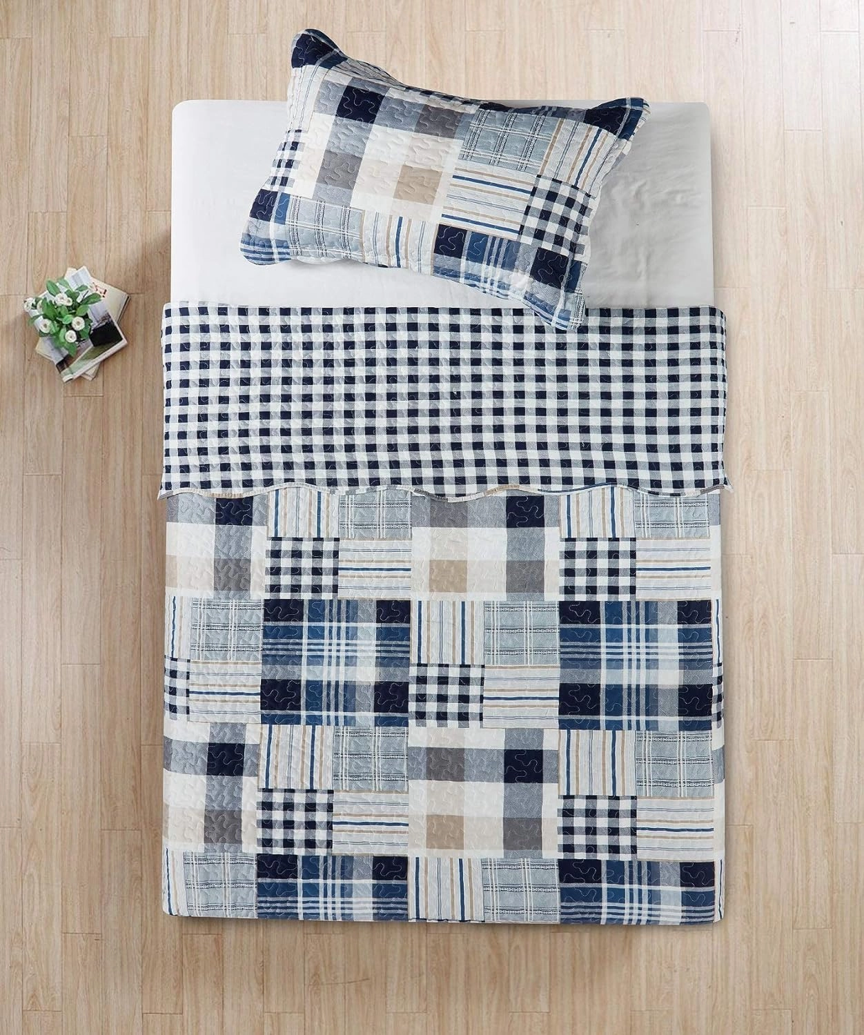 Brilliant Sunshine Plaids and Stripes Quilt Set, 2-Piece Bedding Sets with 1 Sham, Patchwork Design, Washable and Reversible Bedspread, Soft Lightweight Coverlet, All-Season, Twin/Twin XL, Blue