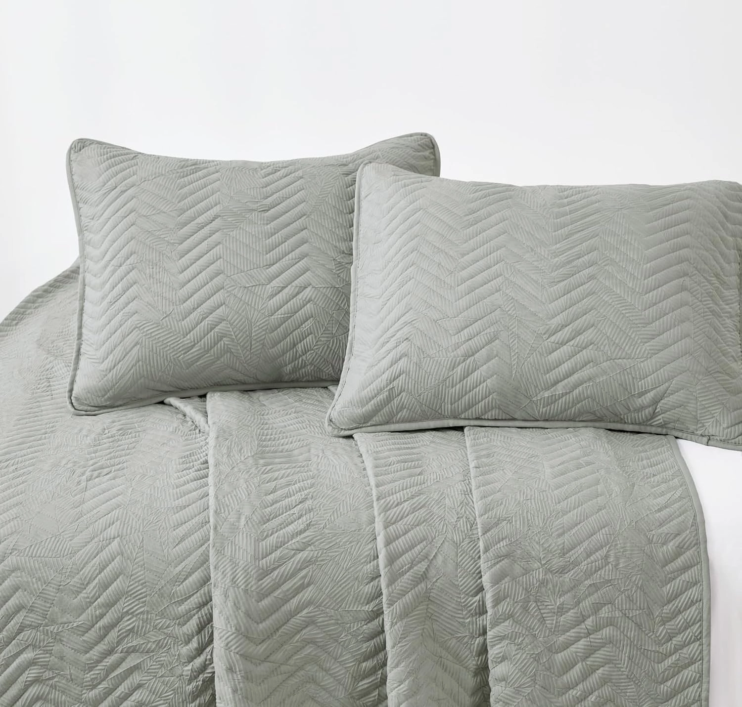 Chezmoi Collection Weaver 3-Piece Queen Size Quilt Set, Gray Crushed Soft Microfiber Lightweight Bedspread Zig Zag Chevron Quilted Reversible Coverlet All Season Crinkle Textured Bedding Set