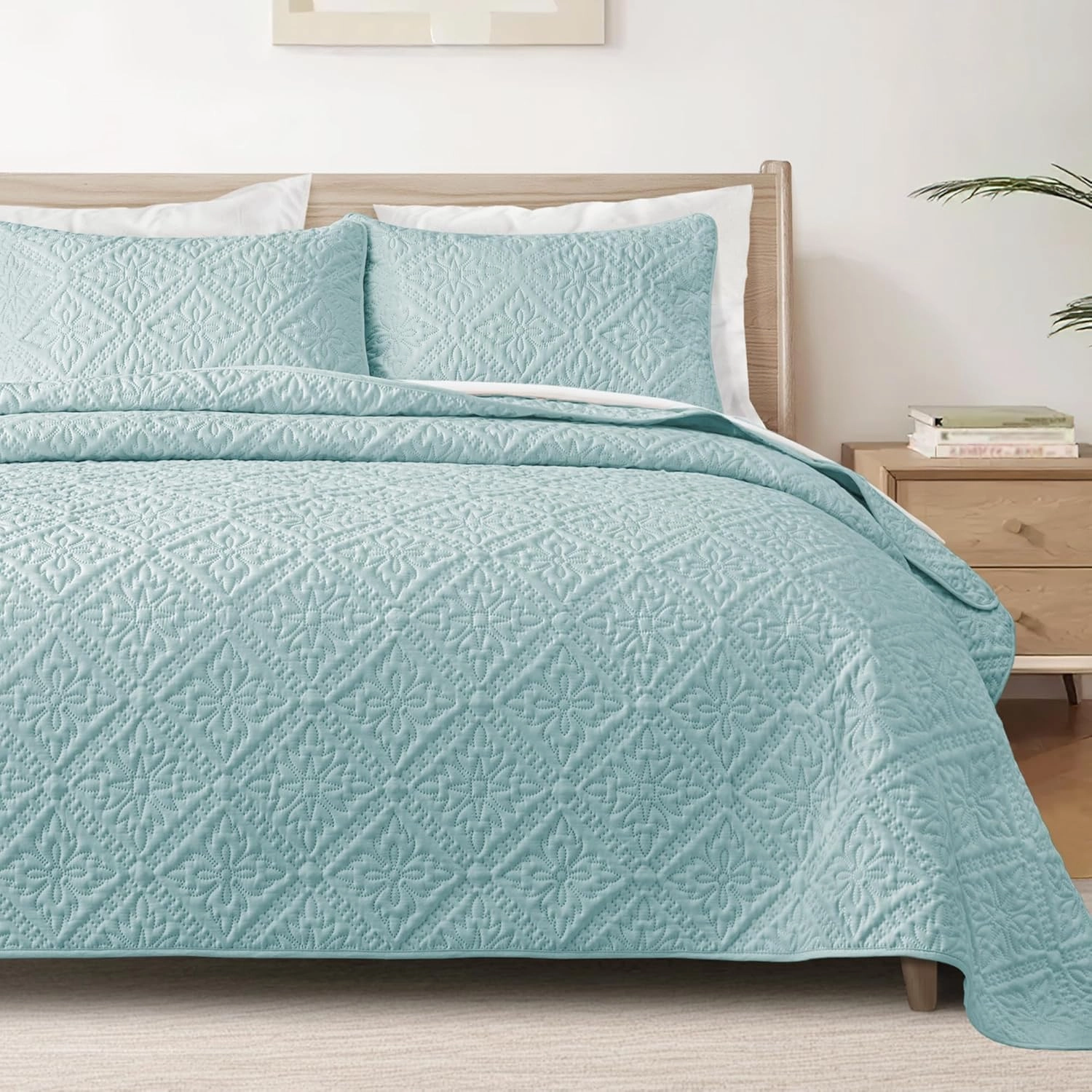 Exclusivo Mezcla King Quilt Bedding Set, Lightweight Soft Bedspreads Coverlets with 2 Pillow Shams, Modern Aqua Blue Oversized Quilts King Size for All Seasons