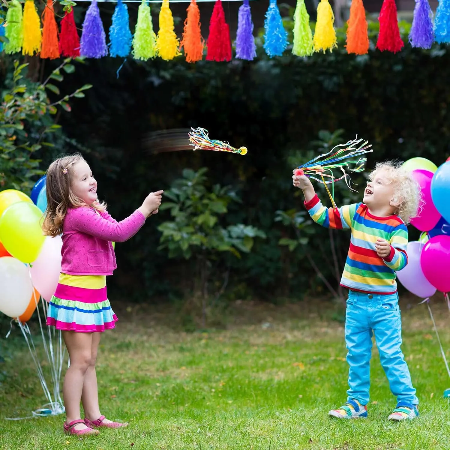 Hungdao 150 Pcs 4th of July Parade Throws Bulk Bouncy Balls Party Favors Goodie Bags Filler Large Rubber Bouncy Balls with Colorful Streamers Rainbow Carnival Party Favor Pinata Stuffer