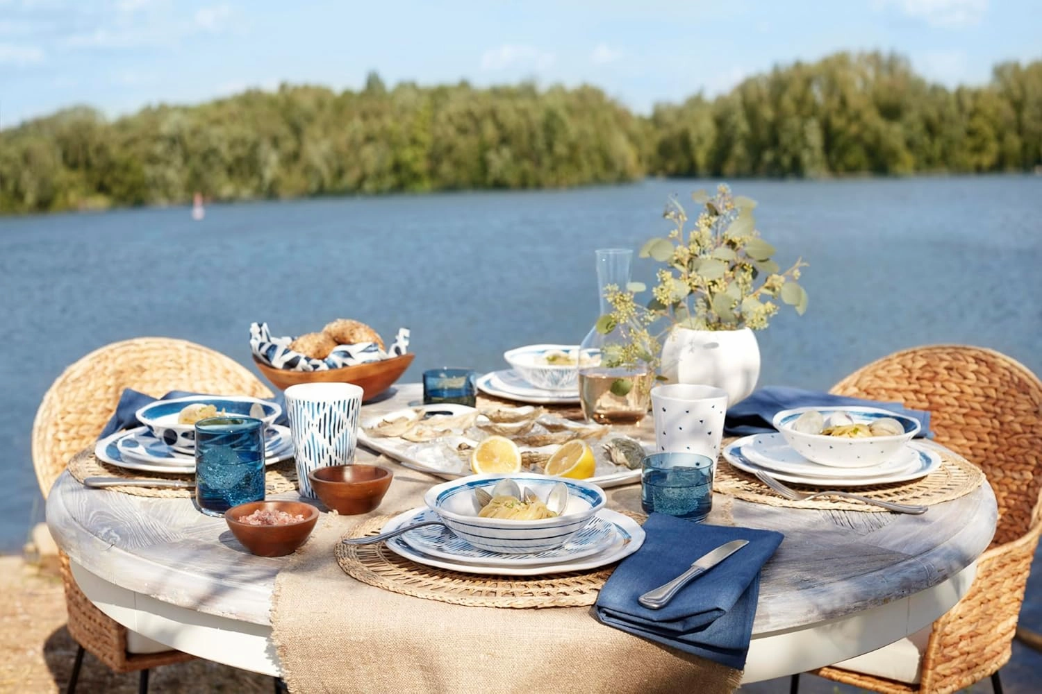 Lenox 895324 Blue Bay Melamine 20-Piece Dinnerware Set, Lightweight Melamine Material