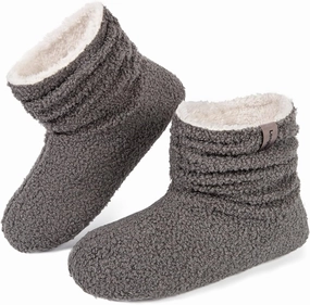 LongBay Women’s Warm Curly Fur Bootie Slippers Comfy Plush Fleece Boots Memory Foam House Shoes