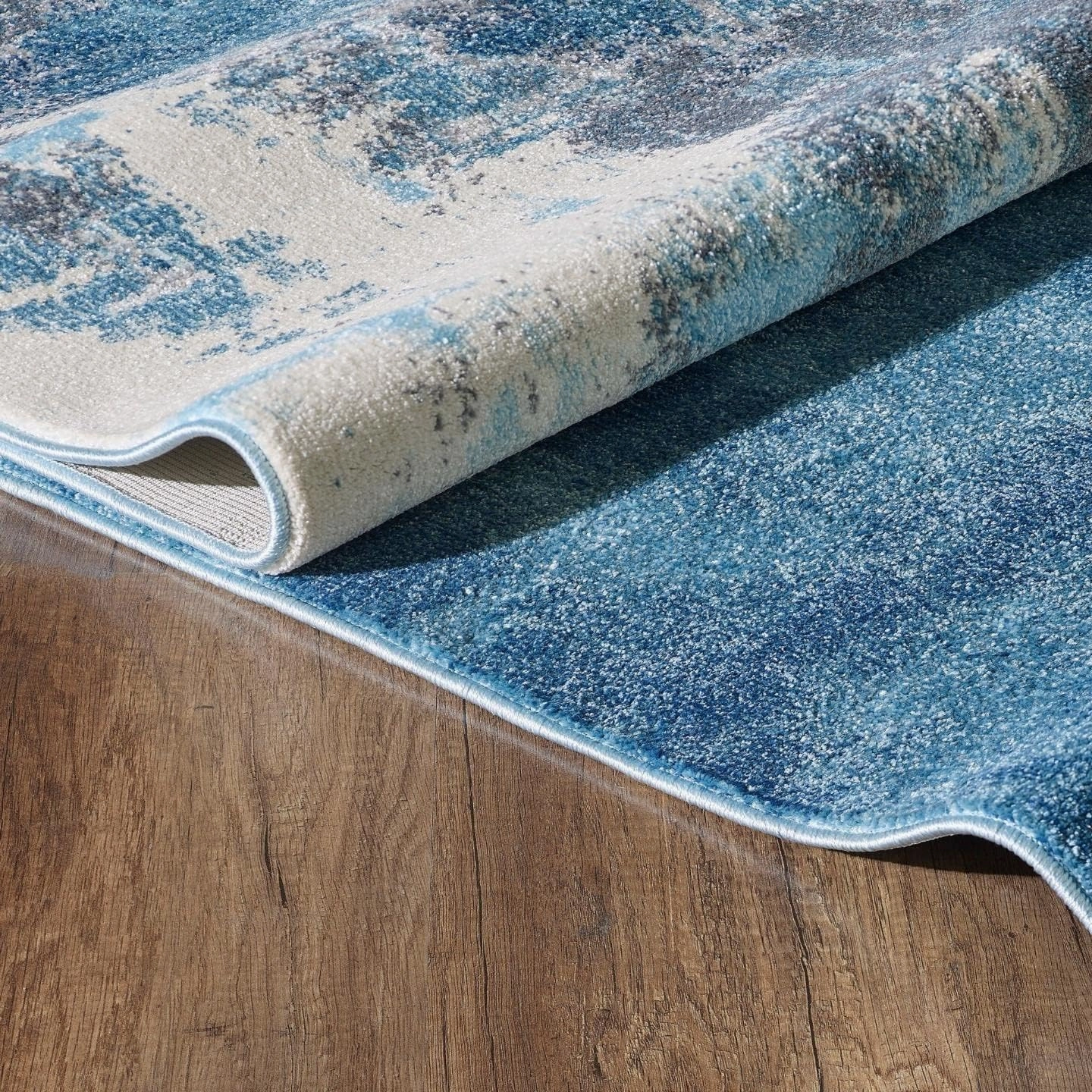 LUXE WEAVERS Abstract Distressed Area Rug, Blue 5x7