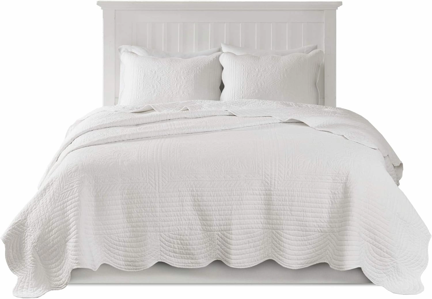 Madison Park Tuscany Quilt Set-Casual Damask Stitching Design Lightweight Coverlet Bedspread Bedding, Shams, King/Cal King(108"x96"), Medallion White 3 Piece
