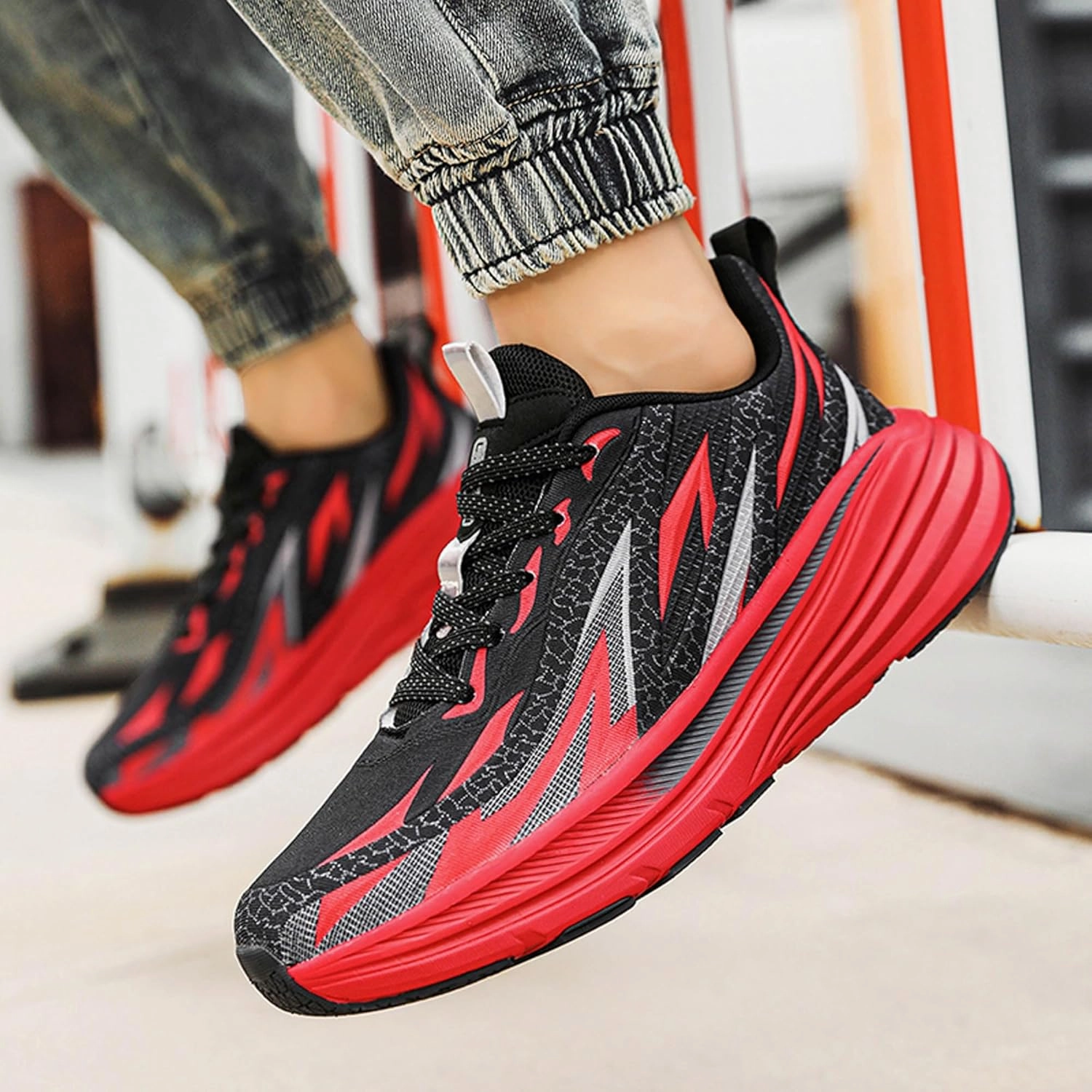 Men's High Top Lace Up Anti Slip Graffiti Basketball Shoes, Arch Support Casual Men's Breathable Running Shoes, Fitness Cushioning Training Shoes