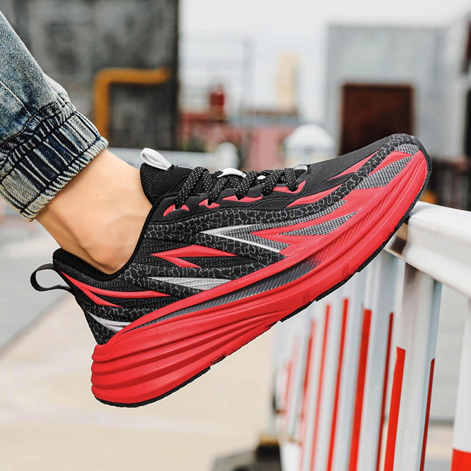 Men's High Top Lace Up Anti Slip Graffiti Basketball Shoes, Arch Support Casual Men's Breathable Running Shoes, Fitness Cushioning Training Shoes