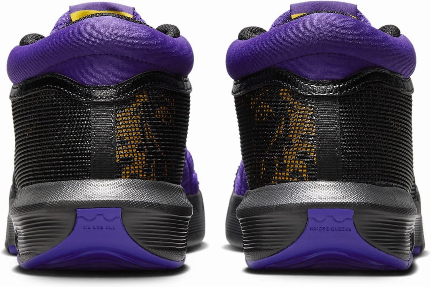 Nike Men's Basketball Shoe