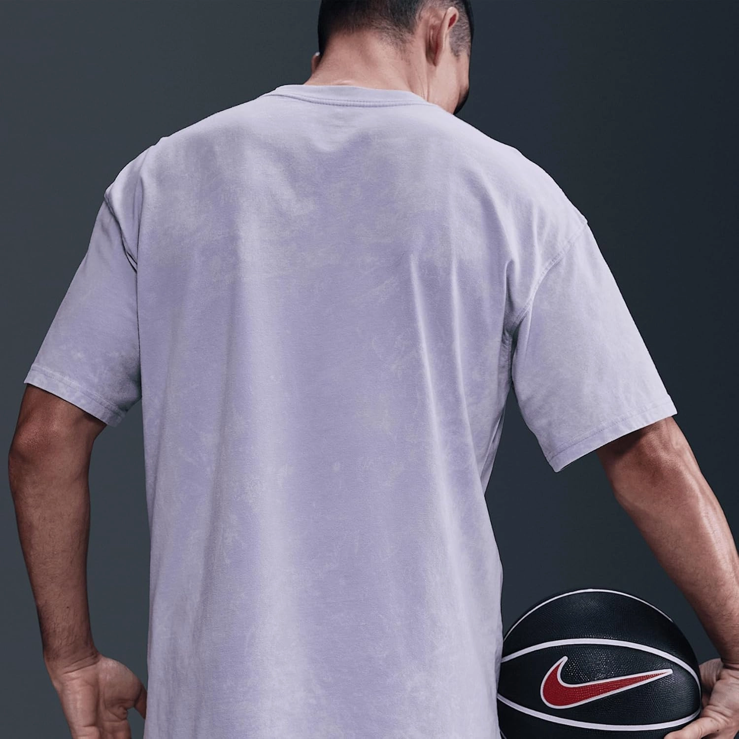 Nike Men's Max90 Basketball T-Shirt (HJ3434-515, Hydrangeas)