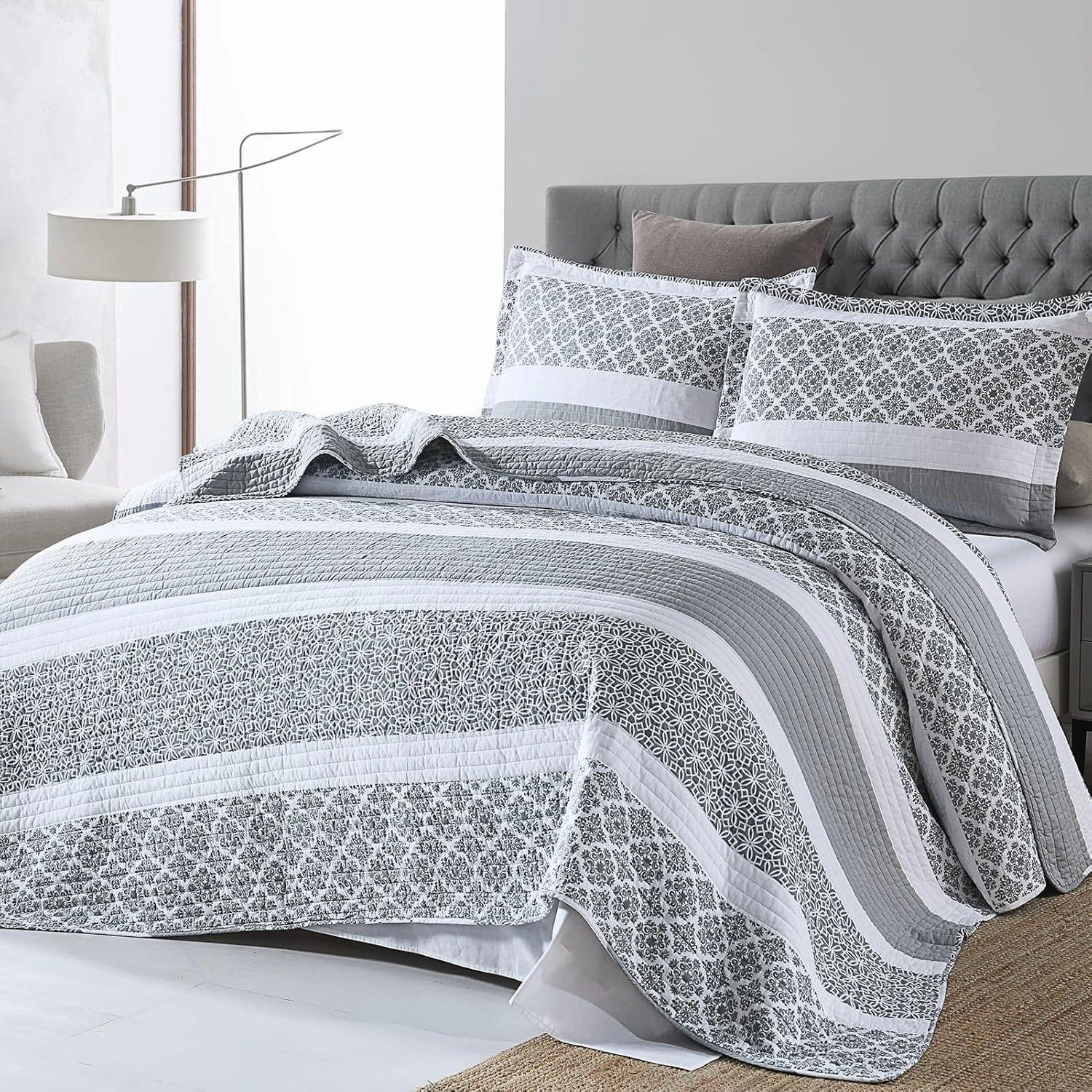 PERHOM Queen Size Quilt Set - 100% Cotton Bedding Set, Lightweight Reversible Floral Patchwork Quilts Coverlet for Queen Bed, Bluish Grey, All Season, 3-Piece
