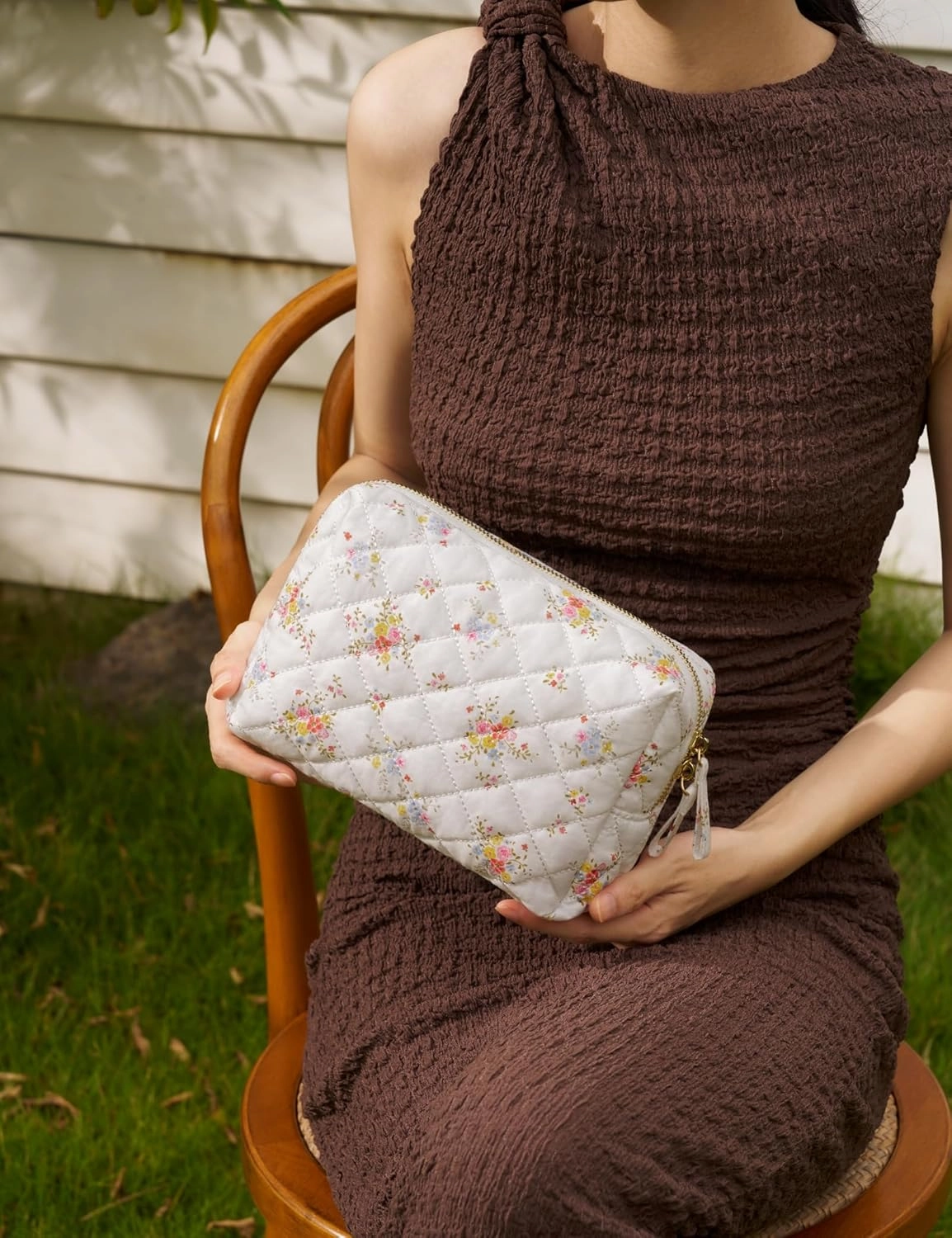 Popvibe Floral Quilted Makeup Bag Set of 3 Piece, Cute Travel Makeup Bags Coquette White Flower Cosmetic Pouch, Aesthetic Cotton Quilt Cloth Toiletry Traveling Bag for Women, Girls