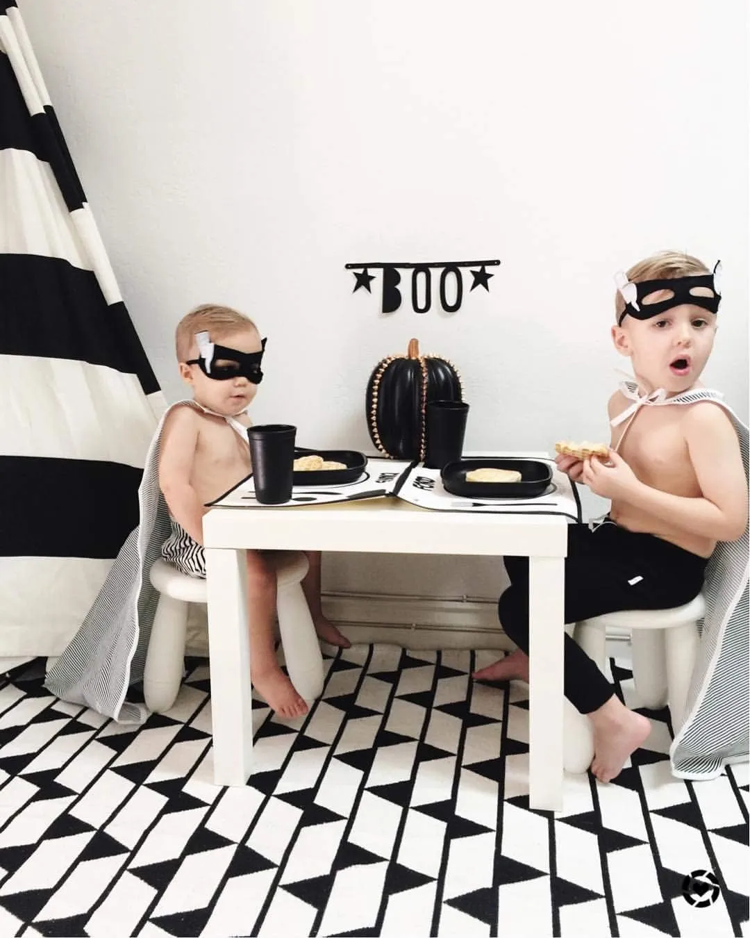 Re-Play Kids Dinnerware Set - 10 oz. Open Cup, 7" Flat Plate, 12 Oz. Bowl, Rounded Tip Fork and Deep Scoop Spoon - Dishwasher/Microwave Safe - Made in USA - Black