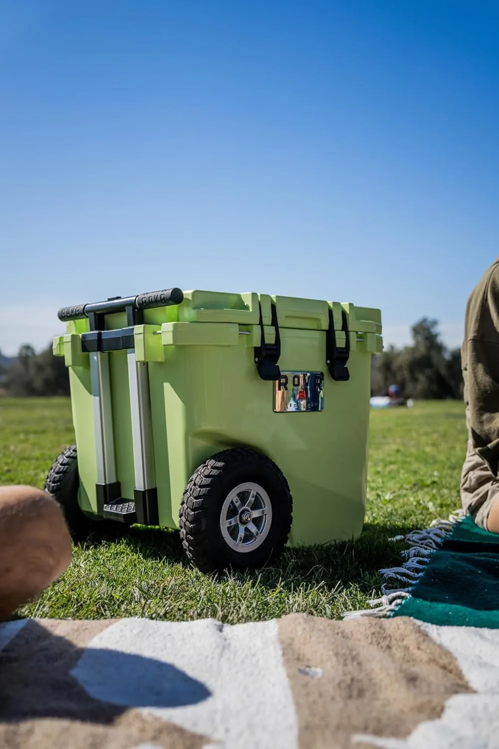 RovR Hard Cooler – Heavy Duty Insulated Cooler Box for Camping, Beach, Travel, Tailgating, Fishing, and Parties – Rugged Portable Cooler for Long Ice Retention