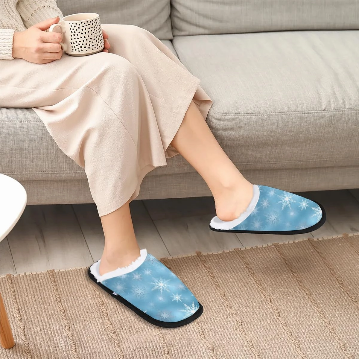 Slippers for Women Men, Soft Plush Warm Slip-On Slippers Non-Disposable Travel Slippers with Rubber Sole, Cozy Indoor Slippers Portable Spa Hotel Guest Indoor Slippers