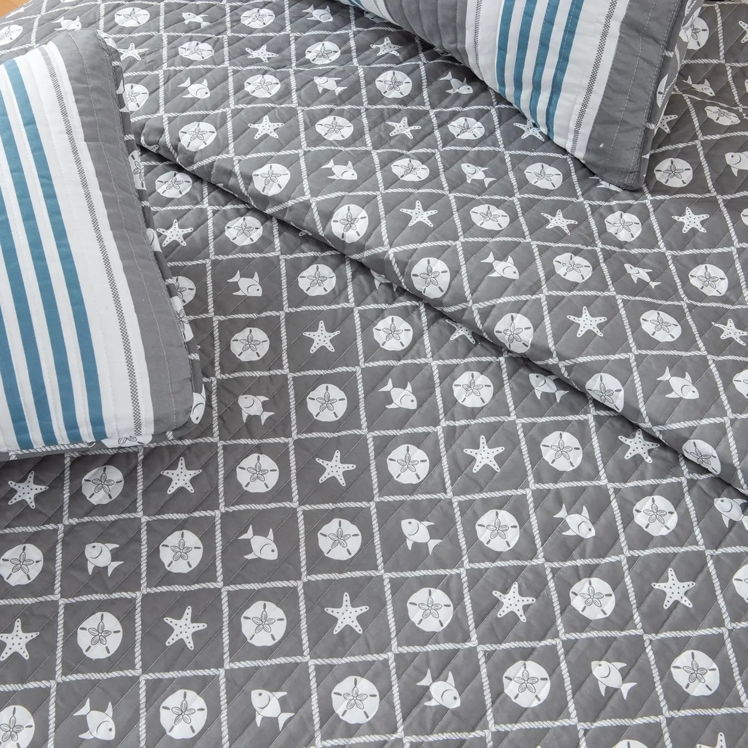 St. Croix Coastal Quilt Bedding Set, 3-Piece Reversible All Season Bedspread with Shams. Lightweight Nautical Quilted Coverlet. Blue/Grey