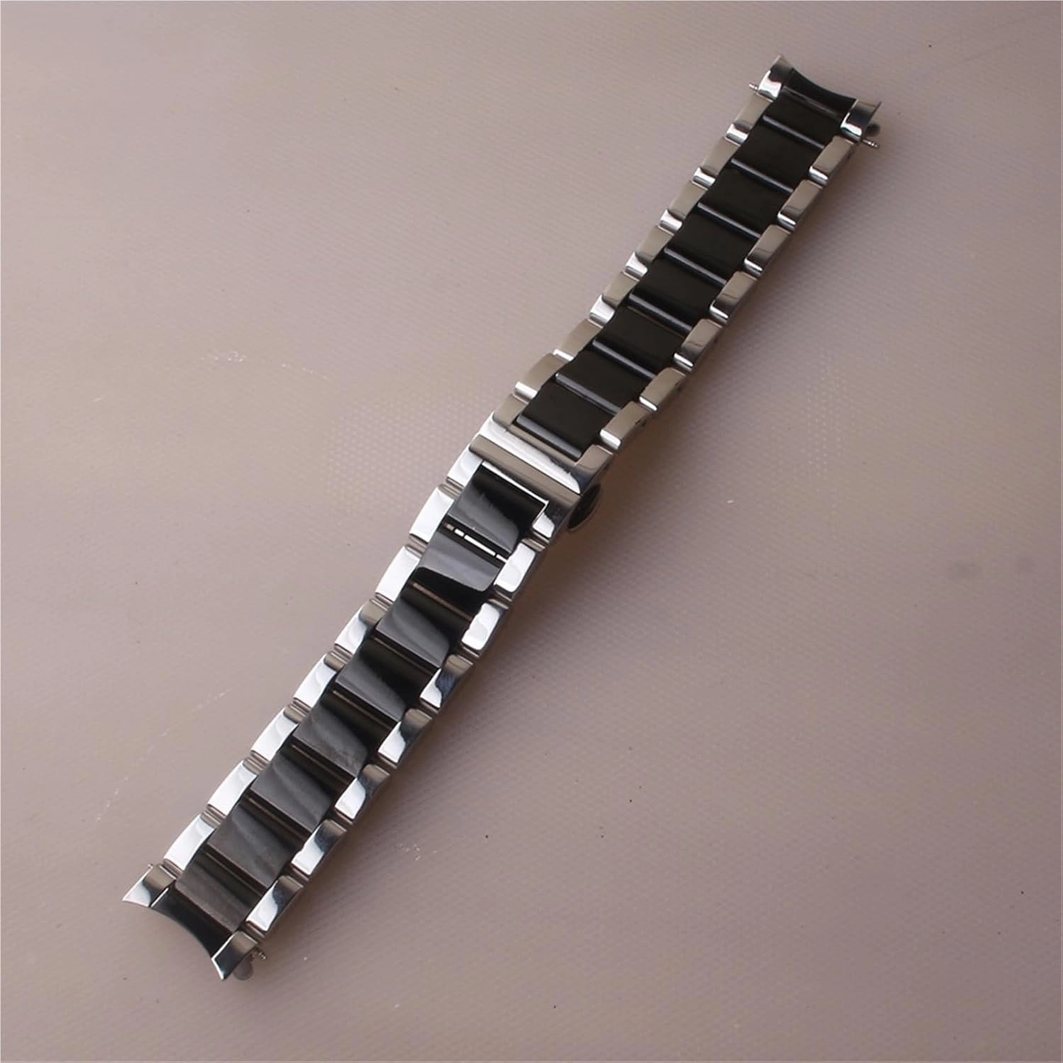 Stainless Steel Metal Watch Bands Men Women Universal 18mm20mm Replacement Wristband Suitable for Smart Watch Quartz Watch