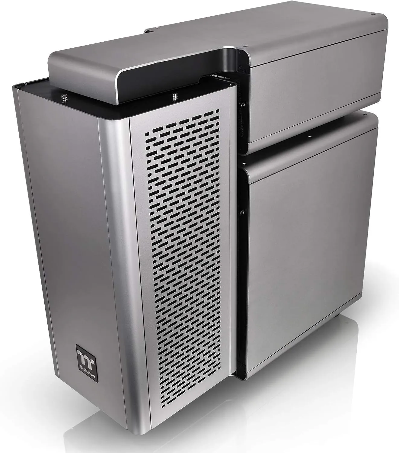 Thermaltake Level 20 E-ATX Full Tower Gaming Computer PC Case with 3 Riing Plus 140mm RGB Fan   2 Lumi Plus LED Strips Pre-Installed CA-1J9-00F9WN-00