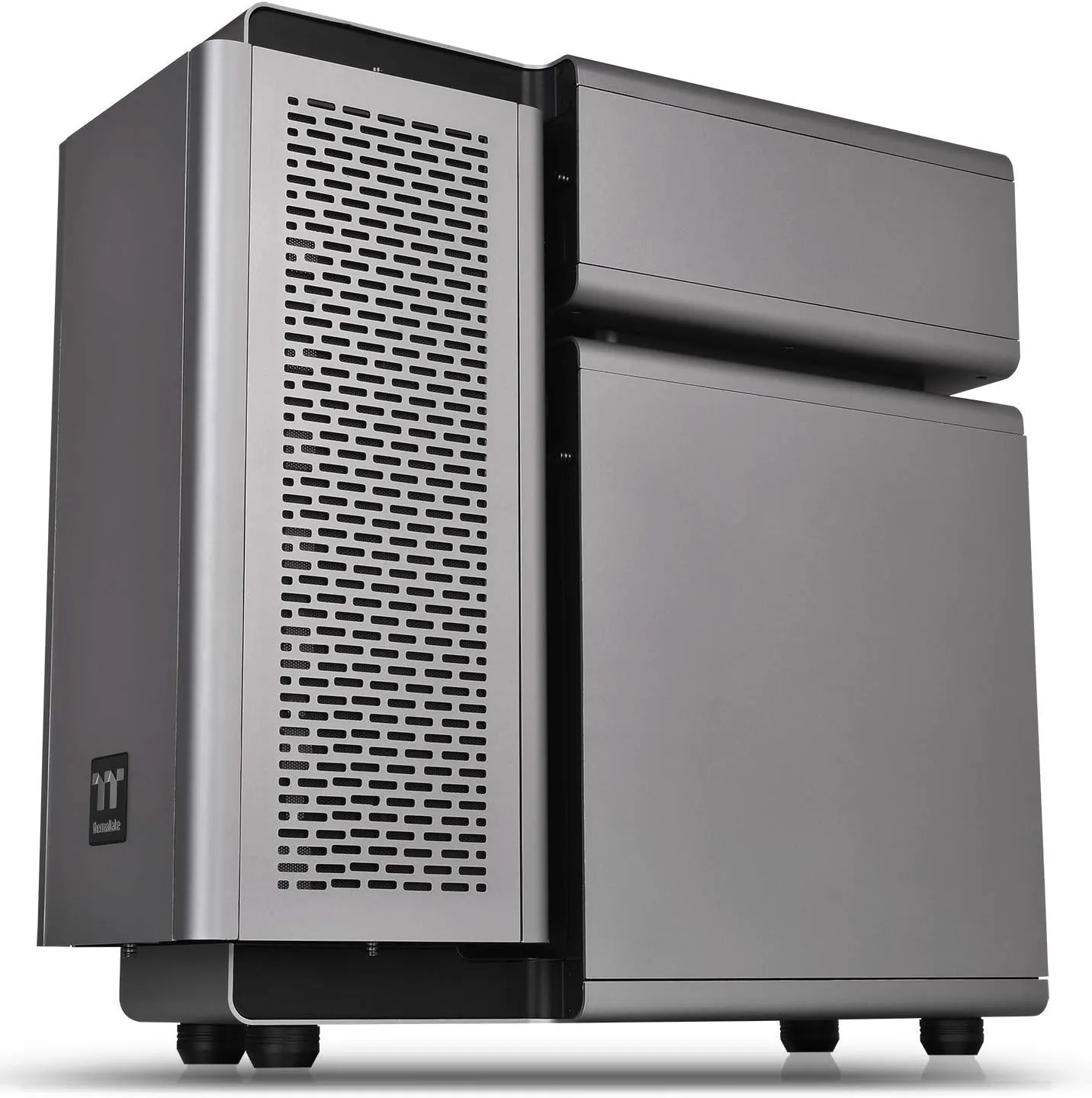Thermaltake Level 20 E-ATX Full Tower Gaming Computer PC Case with 3 Riing Plus 140mm RGB Fan   2 Lumi Plus LED Strips Pre-Installed CA-1J9-00F9WN-00
