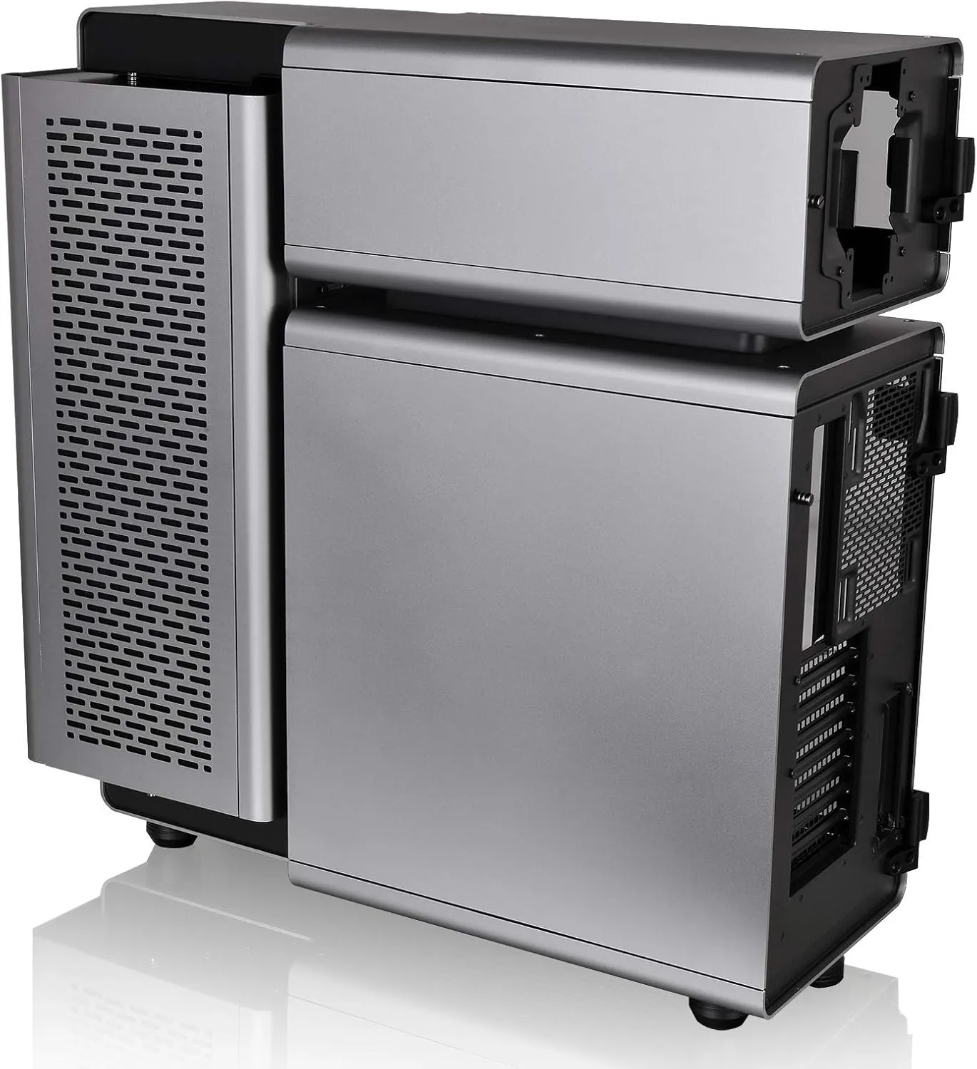 Thermaltake Level 20 E-ATX Full Tower Gaming Computer PC Case with 3 Riing Plus 140mm RGB Fan   2 Lumi Plus LED Strips Pre-Installed CA-1J9-00F9WN-00