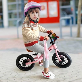 Toddler Balance Bike, Adjustable Seat & Handlebar for Kids 2 Years to 4 Years，Equipped with Colorful Light-up Tires,Kids Will Like it More，It is The Best Child Toy Gift for Boys and Girls