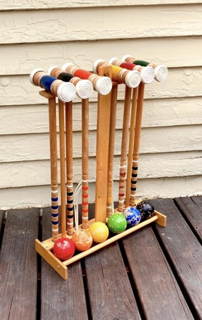 Vintage Wooden Croquet Set for 6 Players – Colorful Mallets, Balls & Metal Hoops with Wooden Stand – Retro Outdoor Lawn Game & Rustic Decor