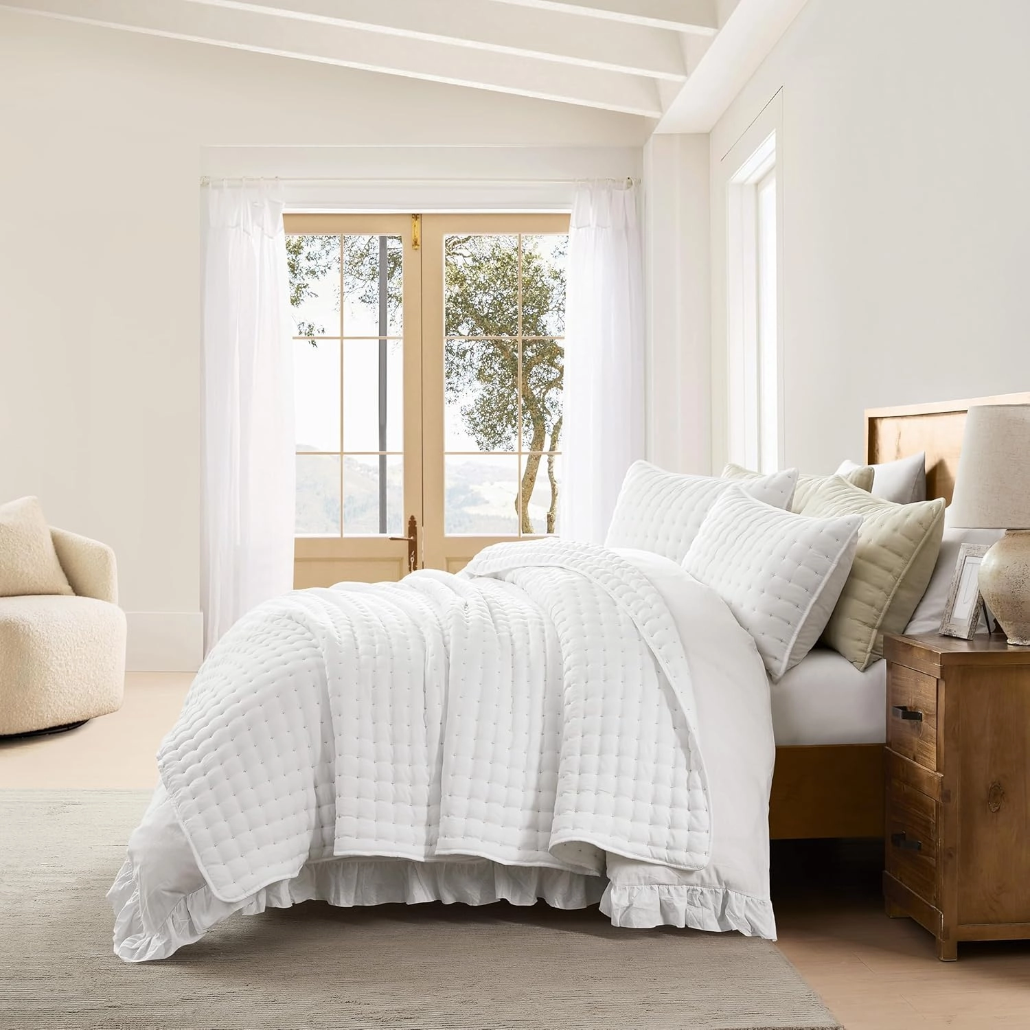 WDCOZY White California Cal King Size Quilt Bedding Sets with Pillow Shams, Oversized Lightweight Soft Bedspread Coverlet, Quilted Blanket Thin Comforter Bed Cover, 3 Pieces, 118x106 inches