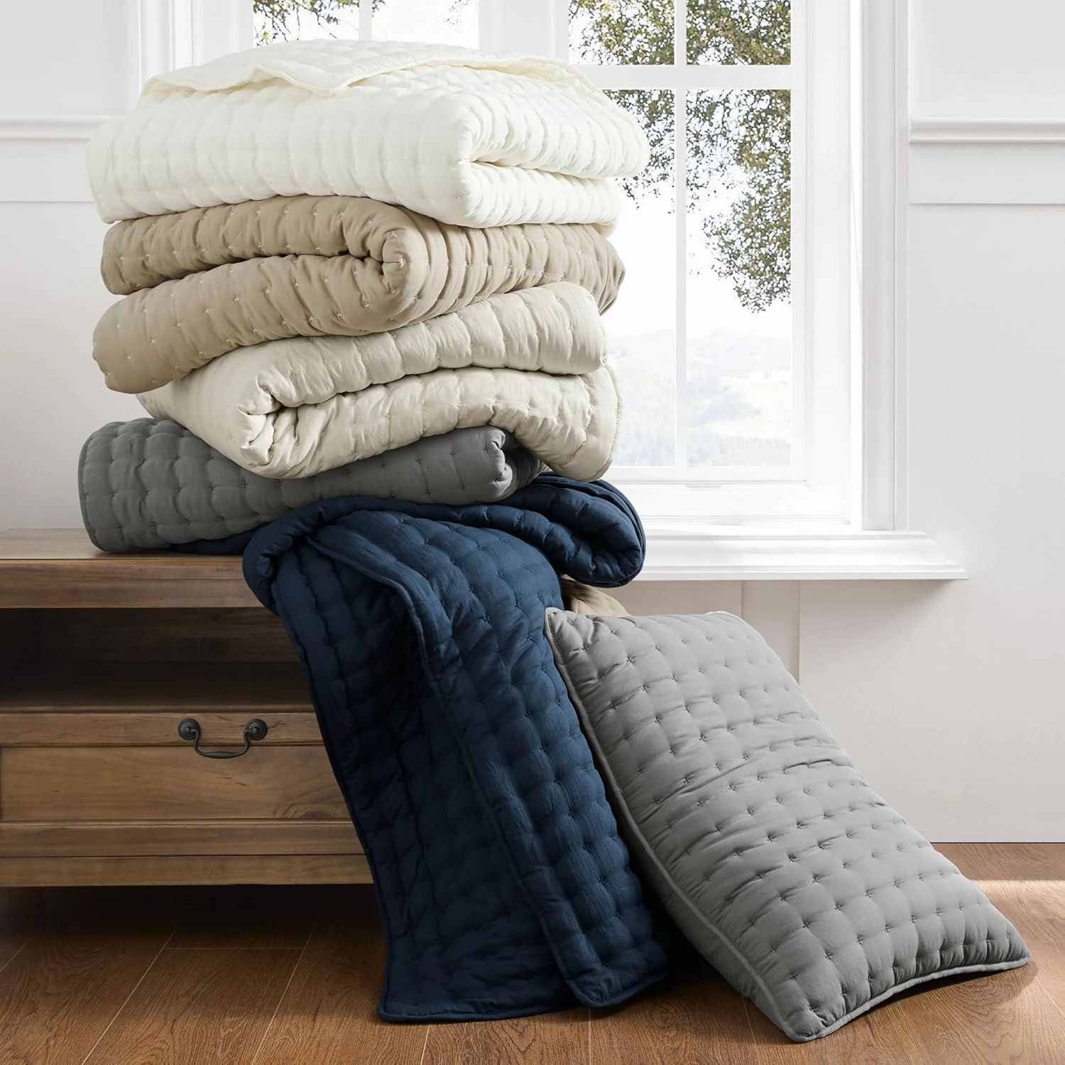 WDCOZY White California Cal King Size Quilt Bedding Sets with Pillow Shams, Oversized Lightweight Soft Bedspread Coverlet, Quilted Blanket Thin Comforter Bed Cover, 3 Pieces, 118x106 inches