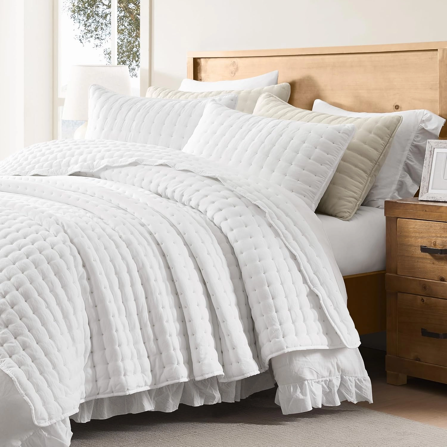 WDCOZY White California Cal King Size Quilt Bedding Sets with Pillow Shams, Oversized Lightweight Soft Bedspread Coverlet, Quilted Blanket Thin Comforter Bed Cover, 3 Pieces, 118x106 inches