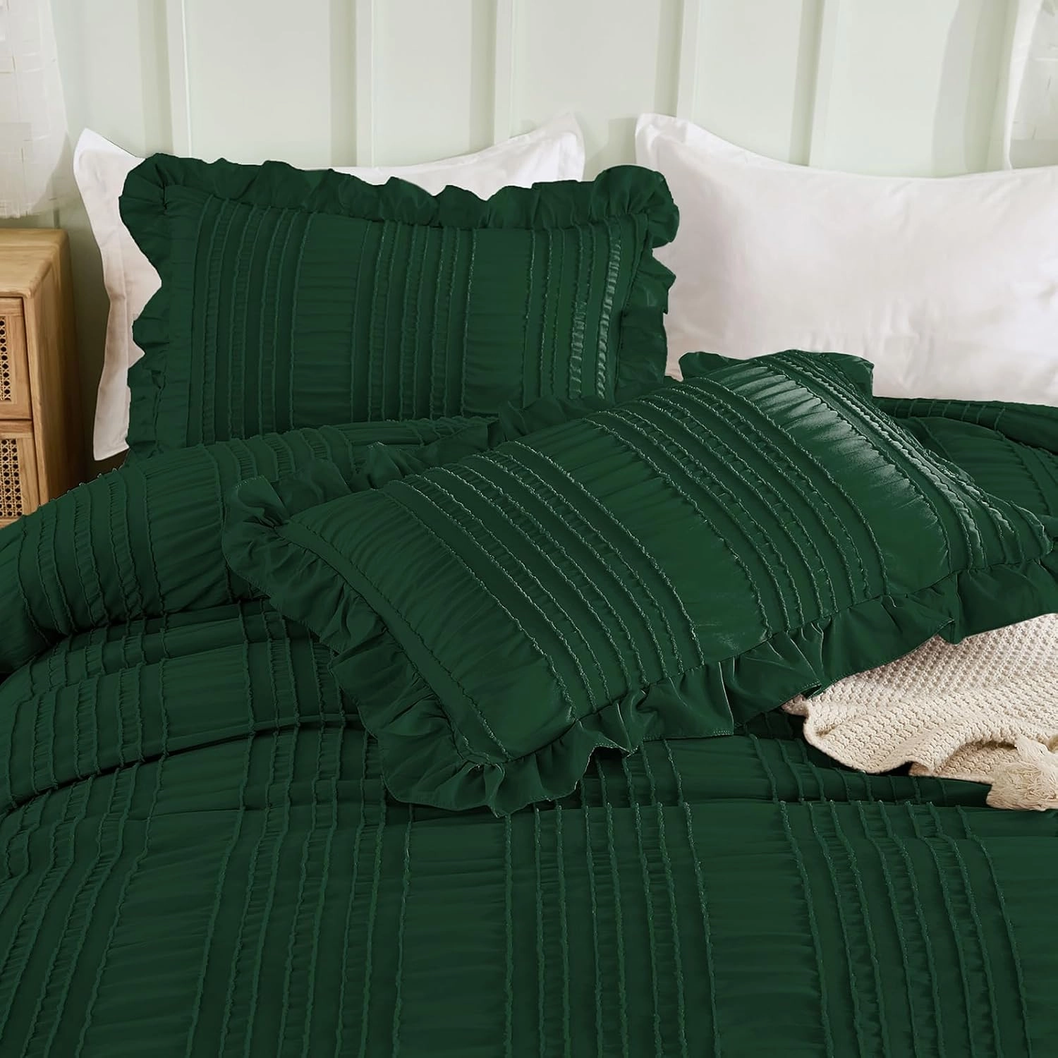 WONGS BEDDING Queen Size Comforter,Emerald Green Boho Comforter Set Queen,Shabby Chic Bedding Set for Bed, 3 Pieces Soft Lightweight Farmhouse Comforter for All Season 90"×90"