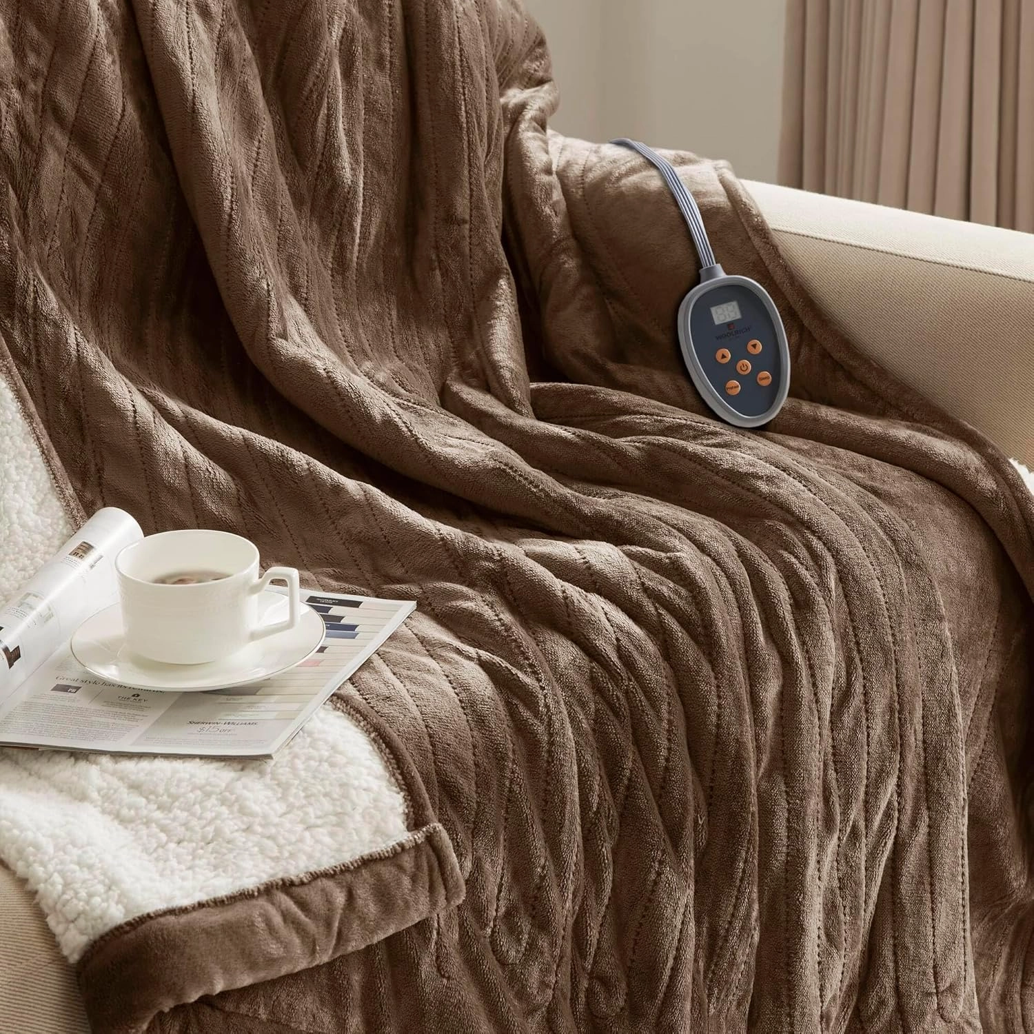 Woolrich Heated Plush to Berber Electric Blanket Throw Ultra Soft Knitted, Super Warm and Snuggly Cozy with Auto Shut Off and Multi Heat Level Setting Controllers, King: 100x90, Chocolate