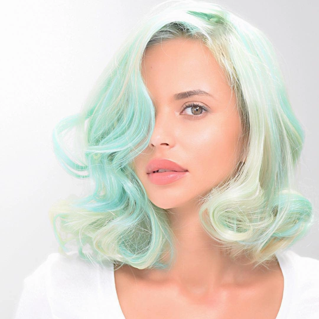 ZIPLOOKS | Mint 2 B 20'' Ultra Synthetic Fiber Pastel Green Colored Hair Extensions with Z Tool Patented Technology, Damage-Free Hair and Scalp, 4 Piece